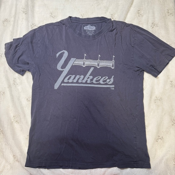 Red Jacket Vintage Inspired New York Yankees Blue Tshirt 100% Cotton Size Large - Picture 1 of 3